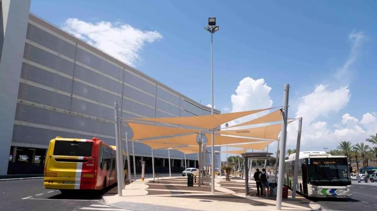 Die neue Bushaltestelle am Flughafen Son Sant Joan.