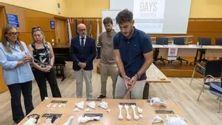 El Hospital de Alicante recrea en 3D muñecas y pelvis para planificar cirugías complejas