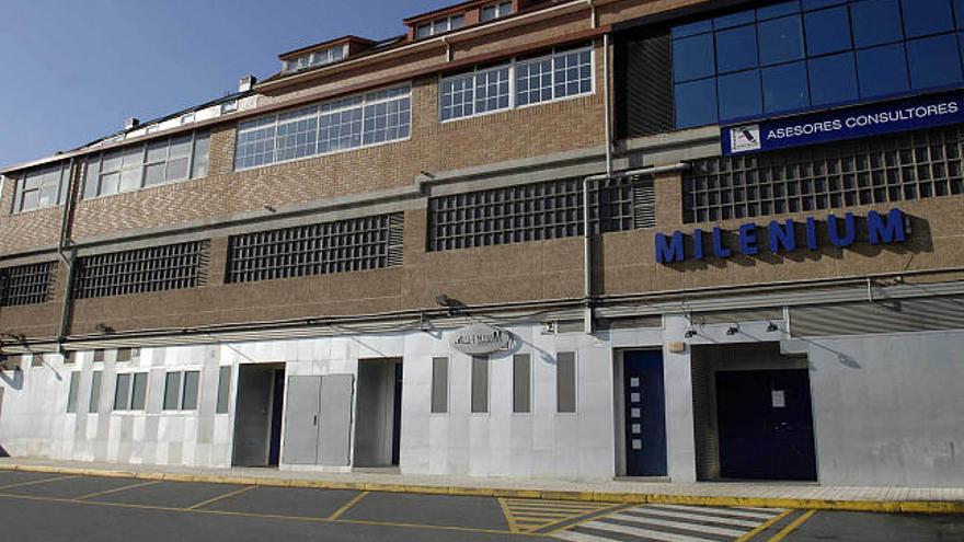 Fachada del club Milenium, en el núcleo de Vilarrodís.