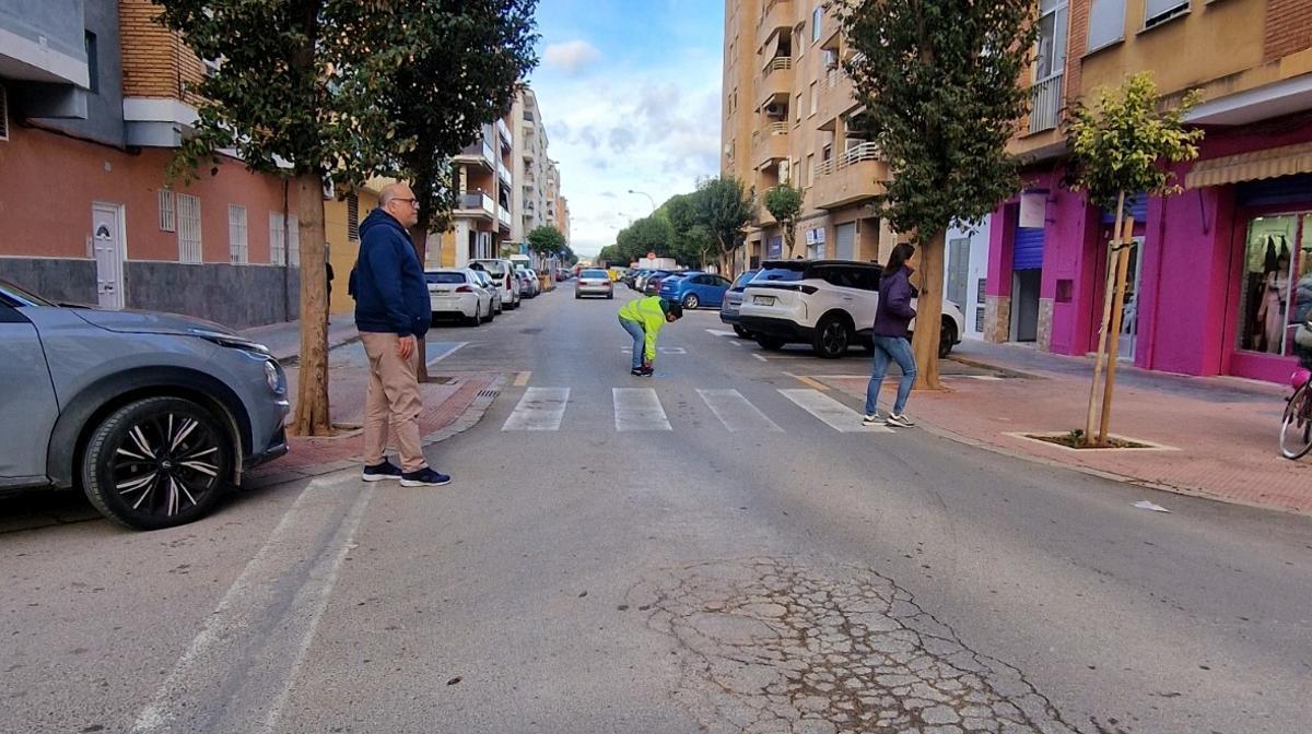 El Ayuntamiento de Albal avanza en su planificación de asfaltado del núcleo urbano.