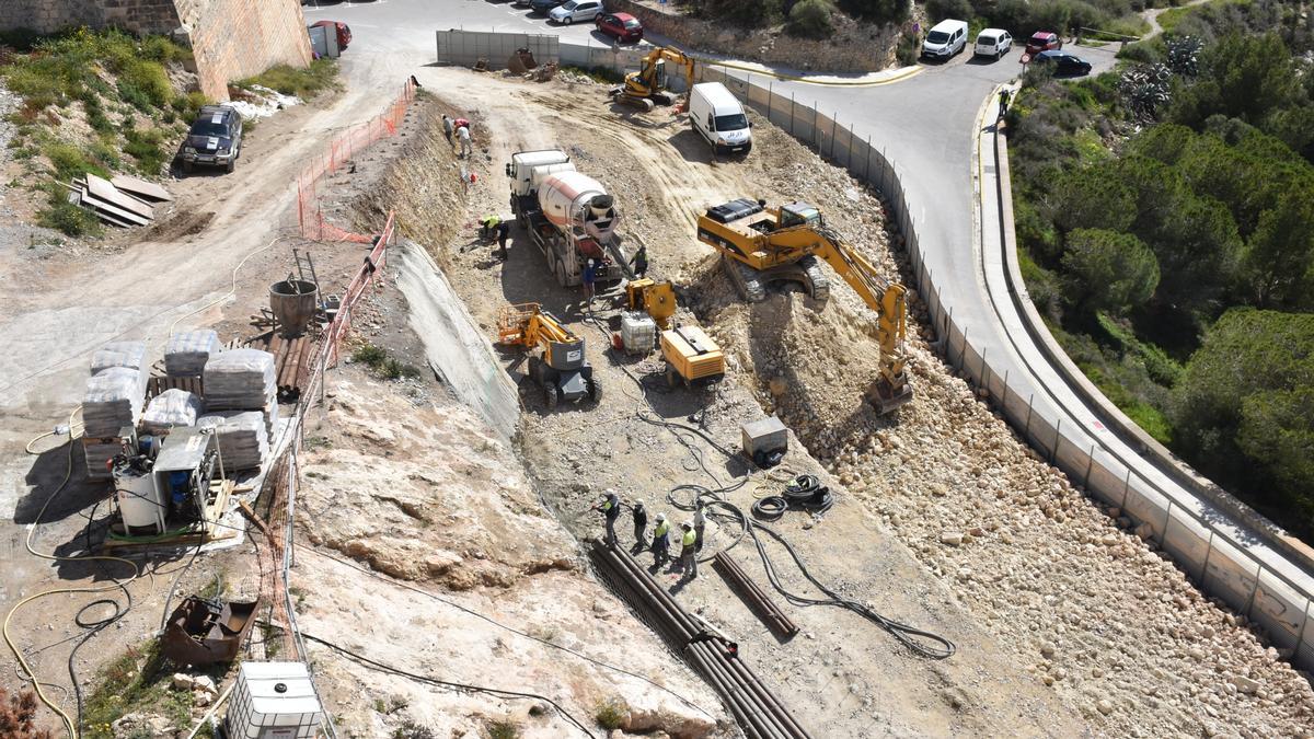 Trabajos del aparcamiento subterráneo del Parador.