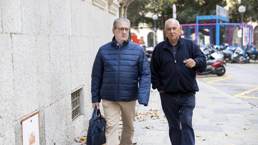 Nueve policías locales de Palma y un empresario de s&#039;Arenal niegan la trama corrupta y rechazan un acuerdo con la Fiscalía