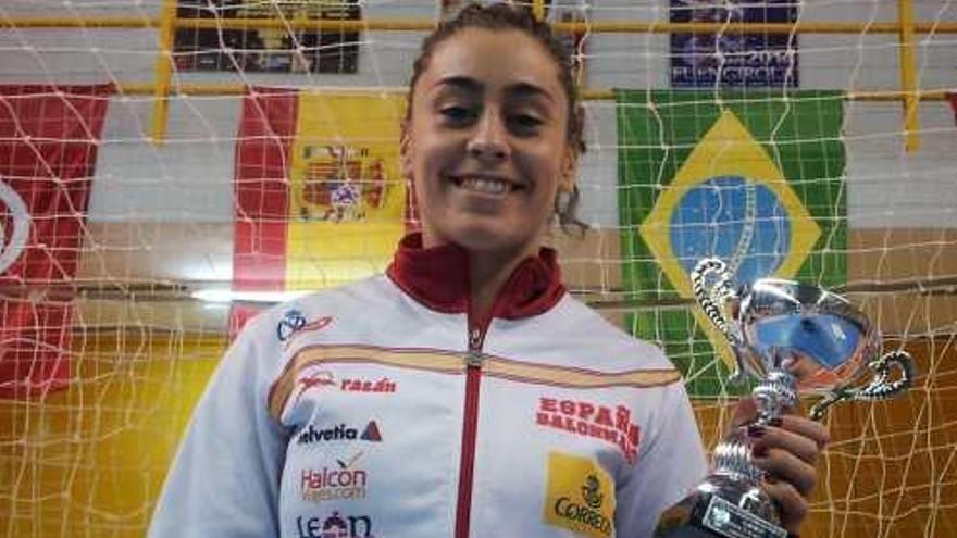 La malagueña Marta López formará parte de la selección española de balonmano en los Juegos de Río 2016.