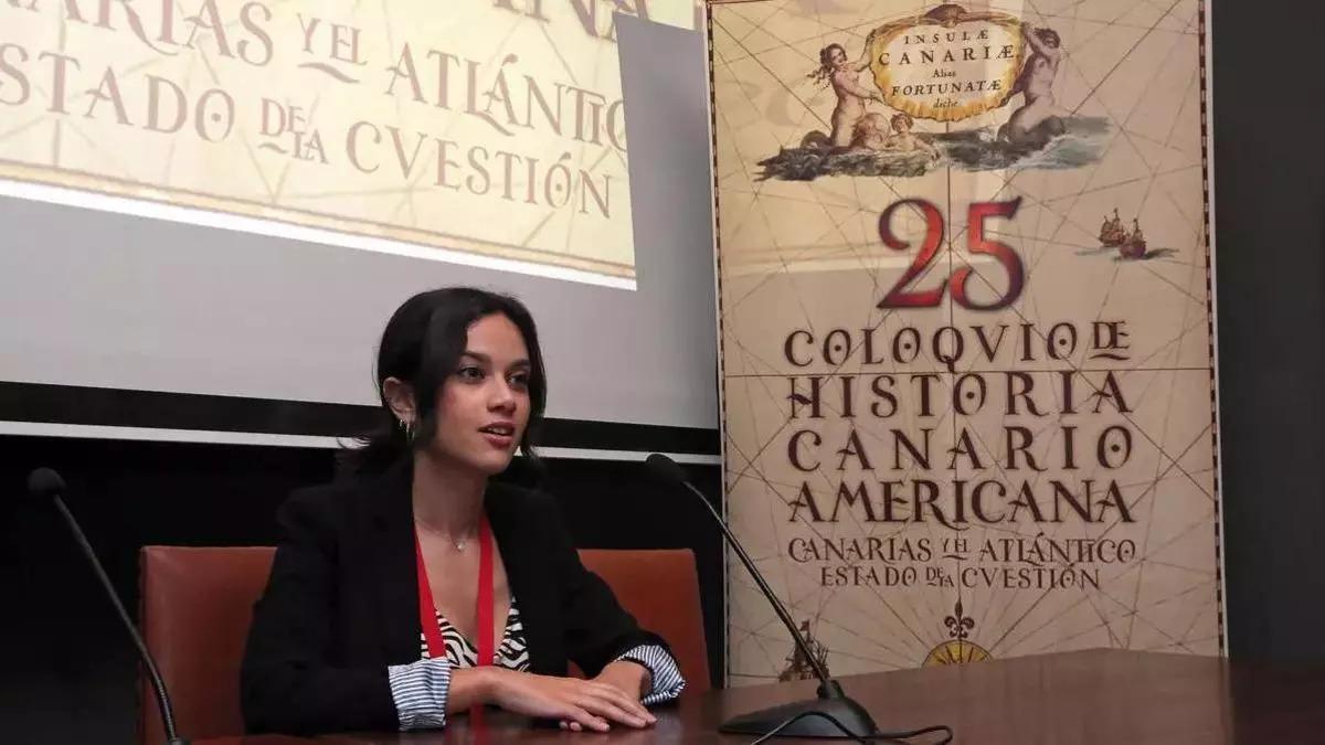 Selene Rodríguez en el 25 Coloquio de Historia Canario Americana.