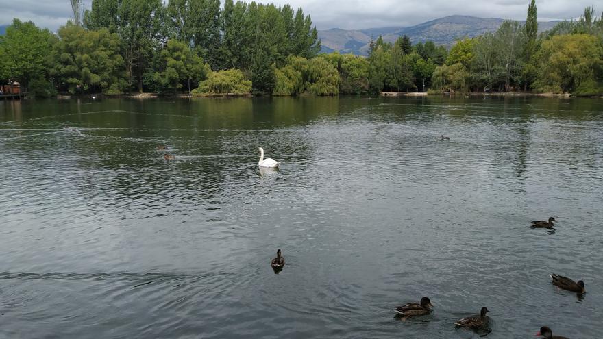 Carlota Corredera i David Valldeperas, de &#039;Sálvame&#039;, visiten la Cerdanya aquest cap de setmana