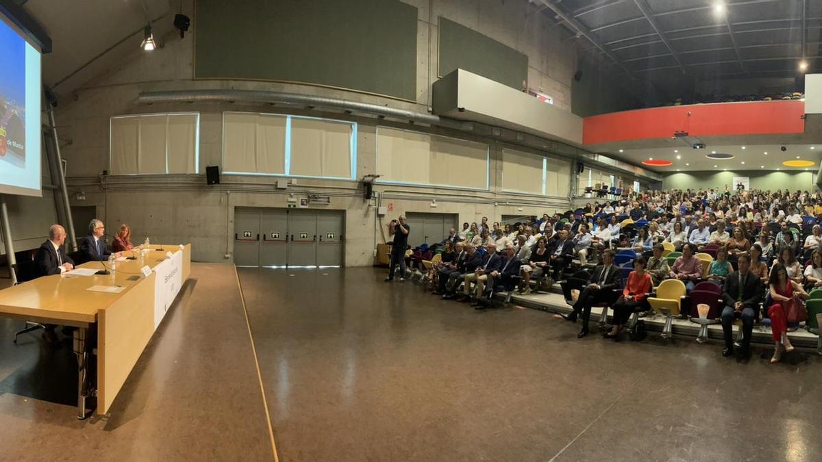 Acto de bienvenida a los nuevos residentes.