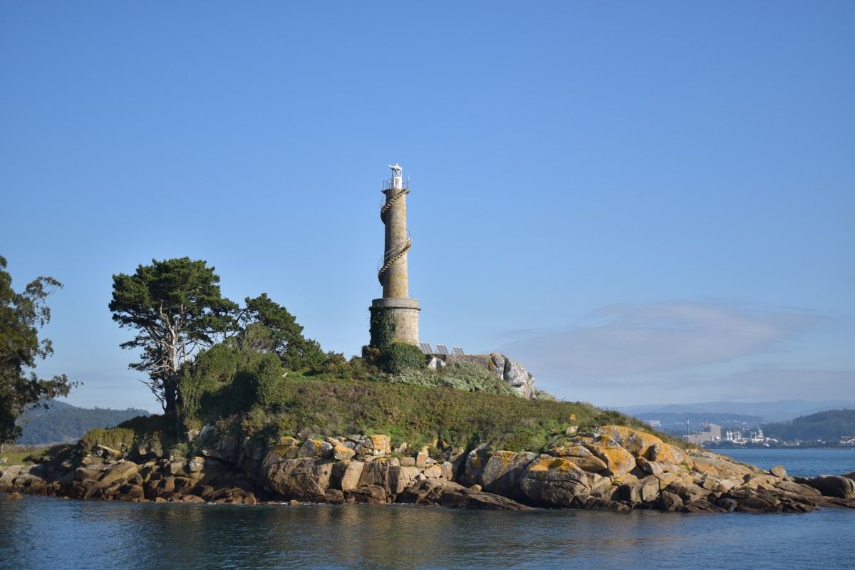 El faro de la Isla de Tambo (Galicia)