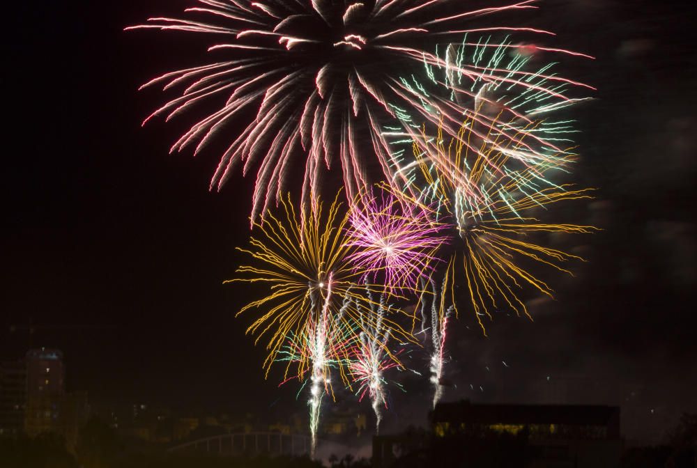 Primer castillo de fuegos de las Fallas