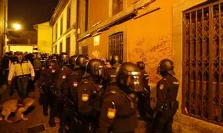 La Policía asegura que utilizó “la fuerza mínima indispensable” en los altercados del Antiguo de Oviedo
