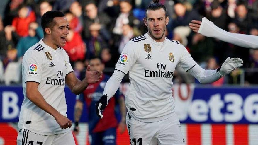 Bale celebra su gol de ayer ante el Huesca.