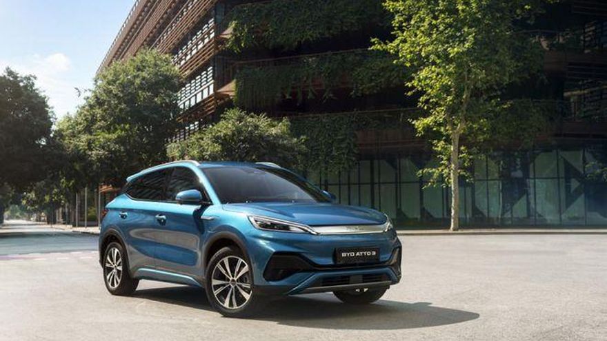 El BYD Atto 3 celebra su primer millón rebajando su precio a 23.990 euros