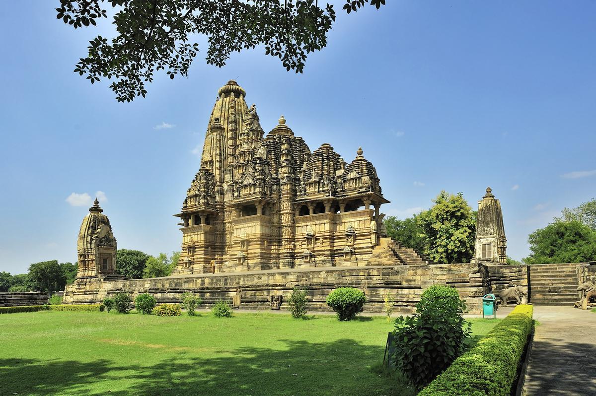 Templo Vishvanatha en Khajuraho.