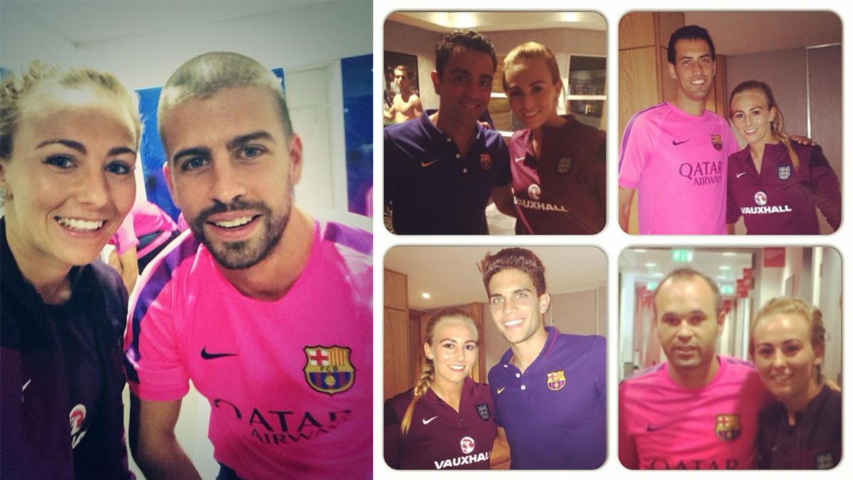 Toni Duggan, con los futbolistas del Barça en 2014