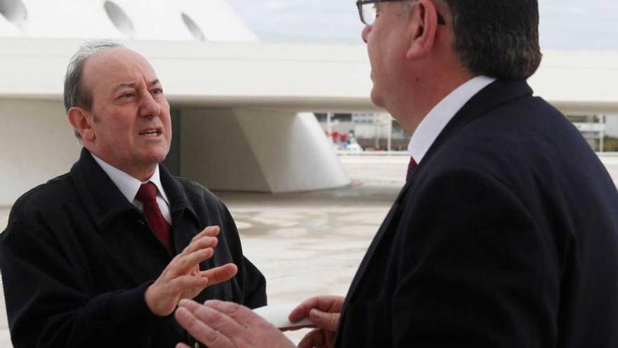 José María Tejero, a la izquierda, con Manolo Fernández.