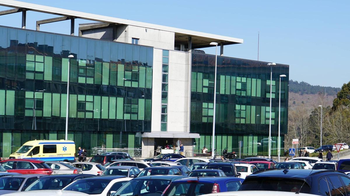Borja Verea celebra o anuncio do novo aparcadoiro do Hospital Clínico.