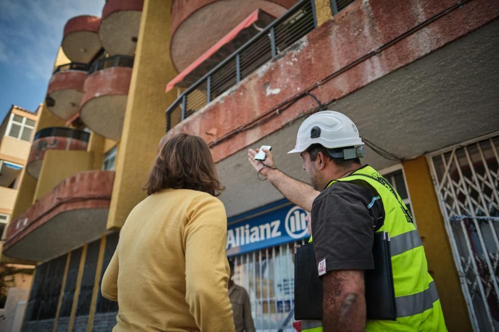 Desalojo en el Edificio Dácil de Bajamar