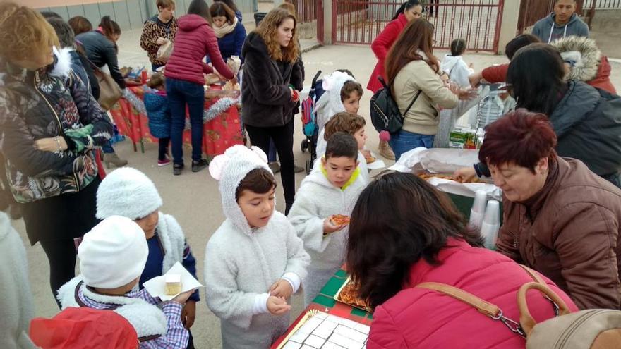 El patio del colegio Príncipe Felipe de Jumilla es escenario de un Belén Viviente