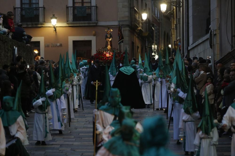 Procesión del Jesús Cautivo en la Semana Santa de Avilés