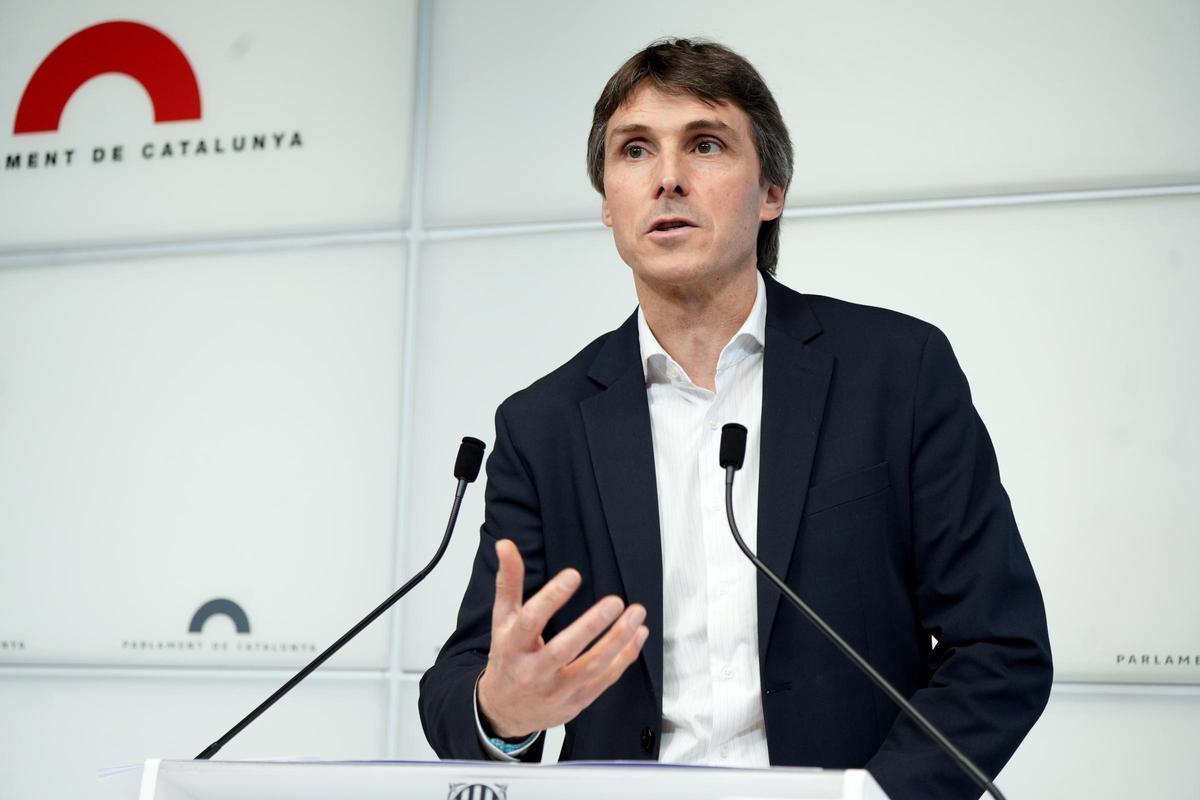 El portaveu de Junts al Parlament, Salvador Vergés, en roda de premsa