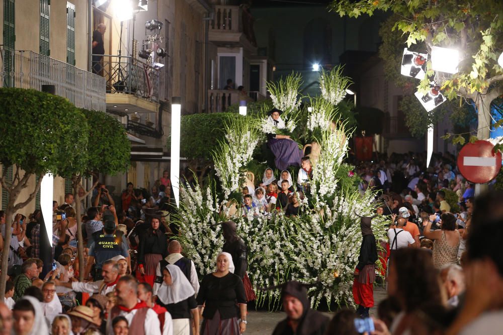 Procesión de la beata en Santa Margalida