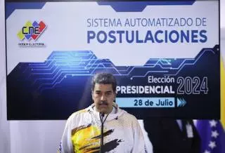 Maduro intenta mandarle un mensaje a Biden en inglés y provoca la risa entre el público