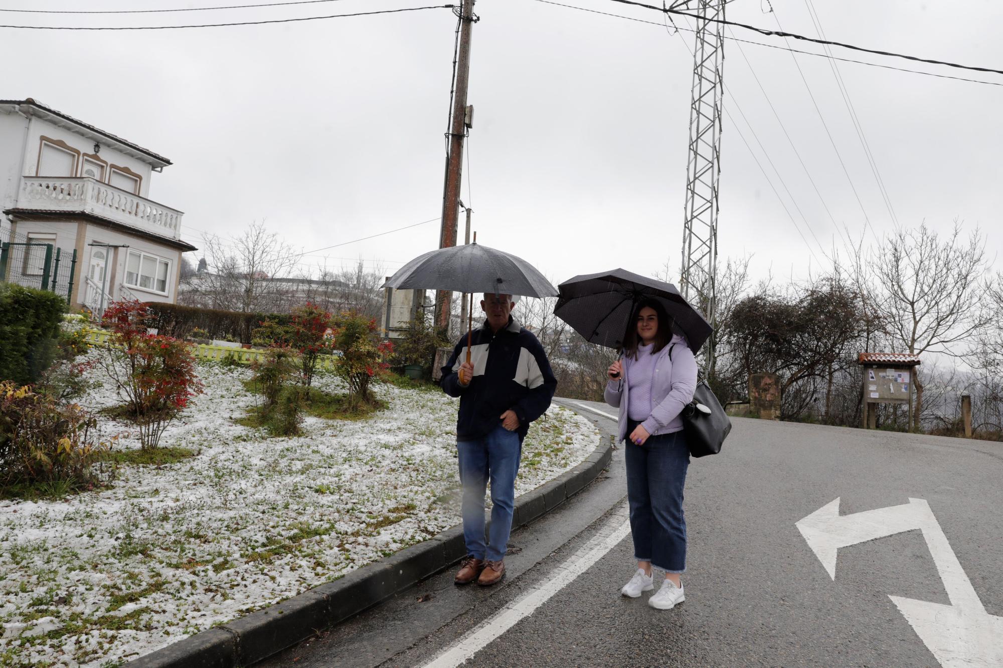 EN IMÁGENES: La borrasca Juliette lleva la nieve casi hasta la costa en Asturias