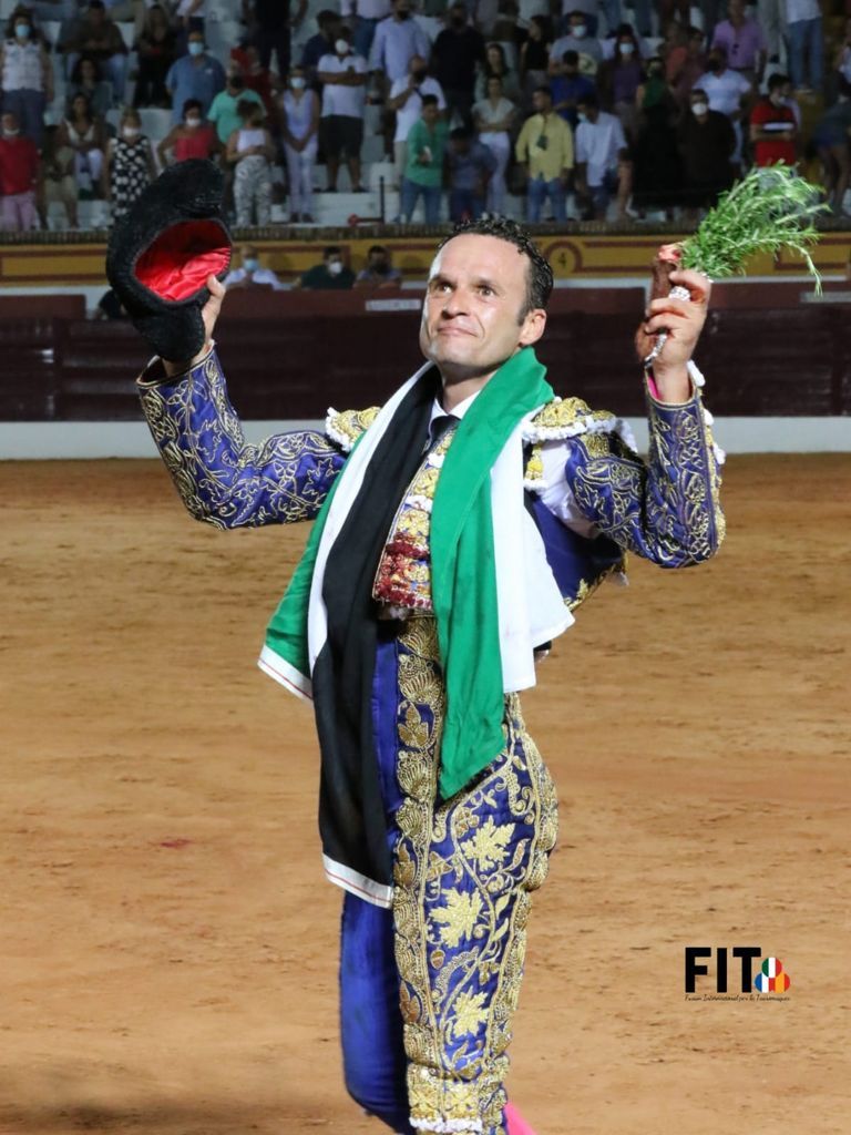 Triunfal regreso de los toros a Olivenza