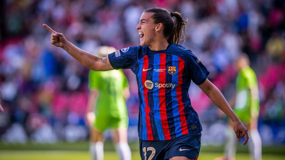 Patri Guijarro celebra uno de sus dos goles con el Barça en la final de la Champions League