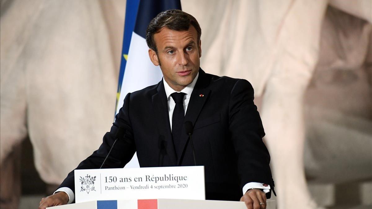 zentauroepp54769665 french president emmanuel macron delivers a speech a ceremon200904181658