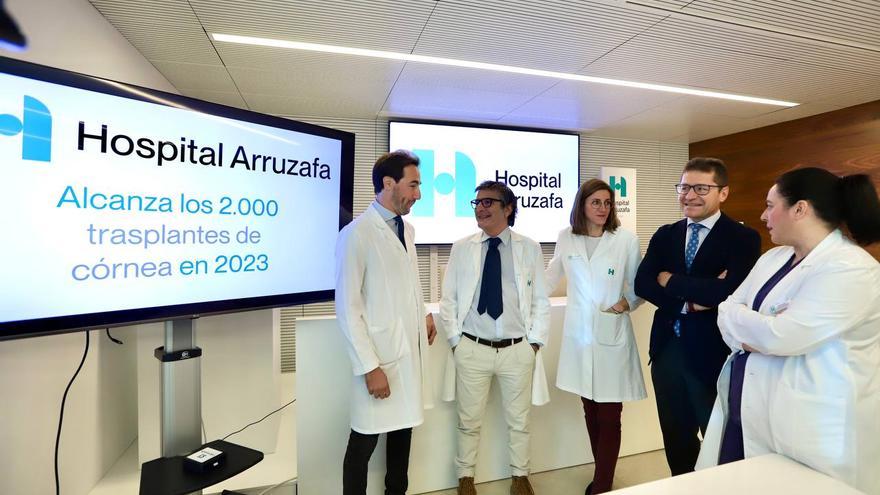 El hospital Arruzafa realiza el trasplante de córnea número 2.000 tras 25 años de intervenciones