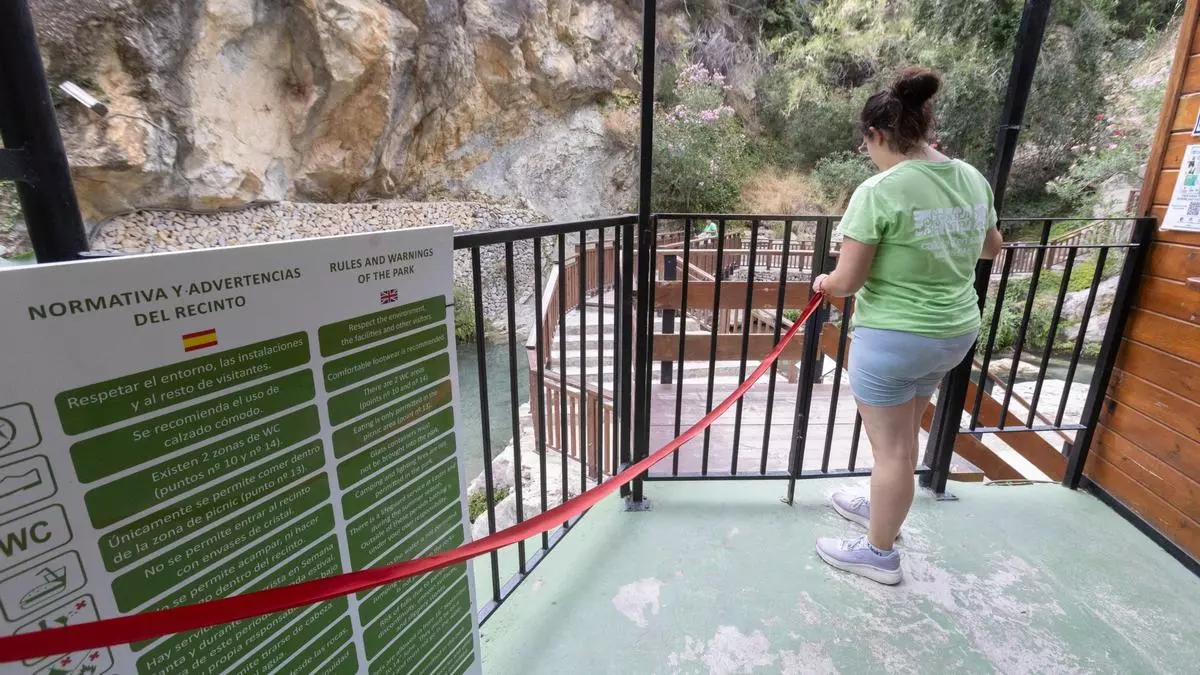 Sin fecha para la reapertura de las Fuentes del Algar por estancamiento del agua
