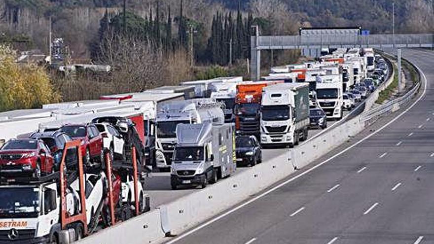 Les protestes afecten a més de deu carreteres gironines