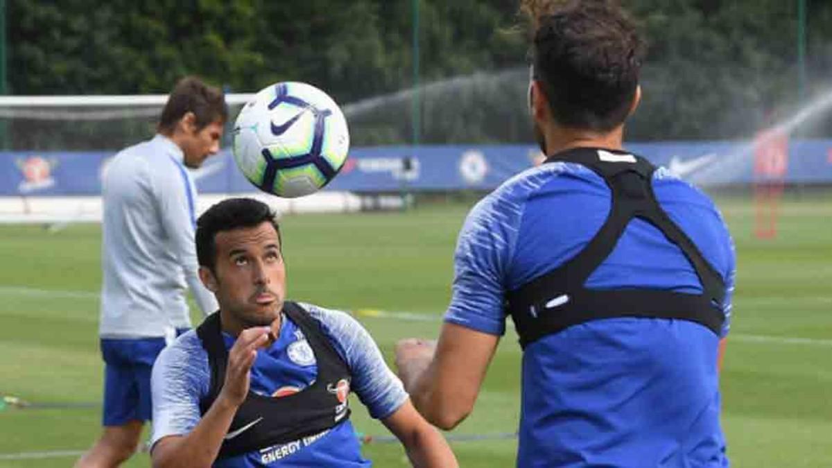 Pedro durante un entreno de pretemporada del Chelsea, aún con Antonio Conte