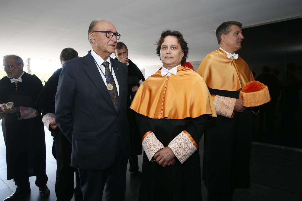 Jordi Garcés, investido doctor honoris causa por la UJI