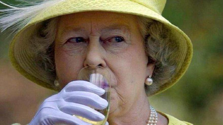 Las normas de Isabel II para evitar ser envenenada