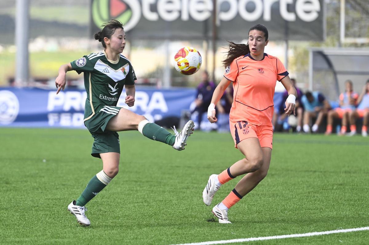 Las imágenes del Cacereño Femenino - Barça B