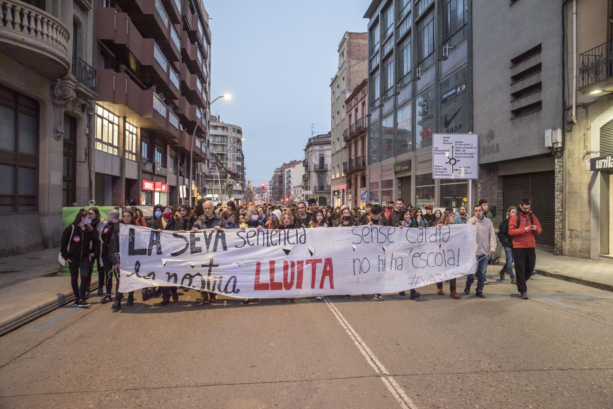 Manifestació a Manresa en defensa de l'escola en català