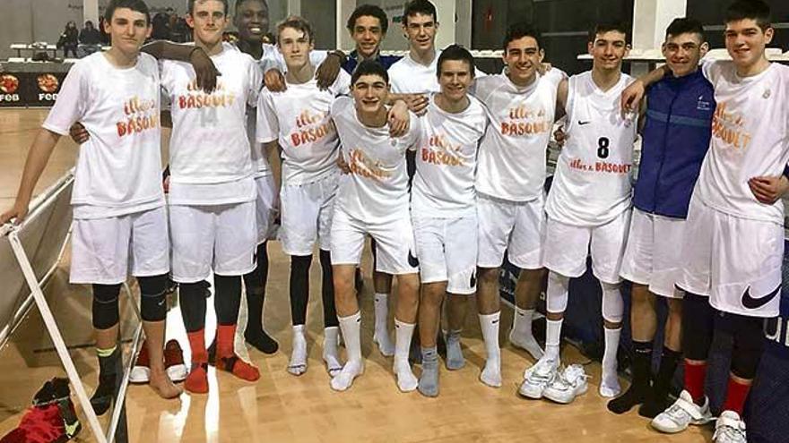 El equipo cadete masculino logró su objetivo en Valladolid y seguirá en el Grupo Especial.