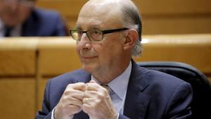 El ministro de Hacienda, Cristóbal Montoro, durante el debate de los Presupuestos del 2017.