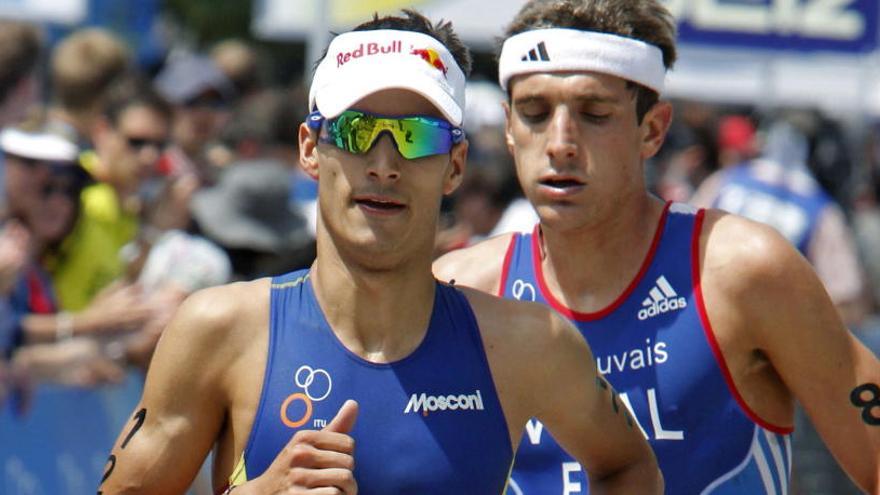 Mario Mola, más líder del Mundial de Triatlón