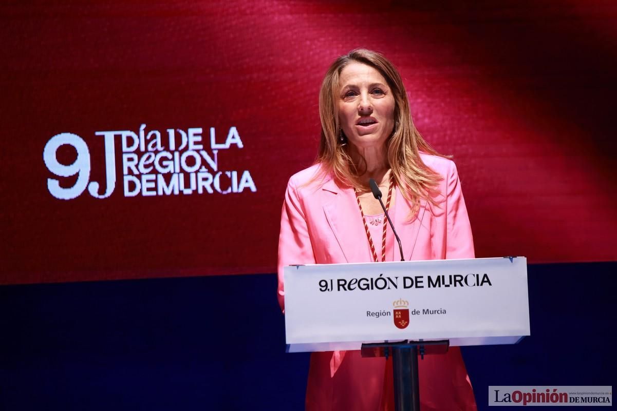 Así ha sido el acto institucional del Día de la Región de Murcia en el Teatro Romea