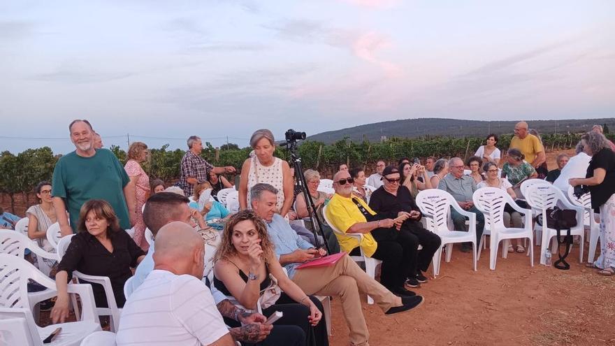 Santa Maria rinde homenaje al escritor Biel Mesquida tras la concesión del Premi d'Honor de les Lletres Catalanes