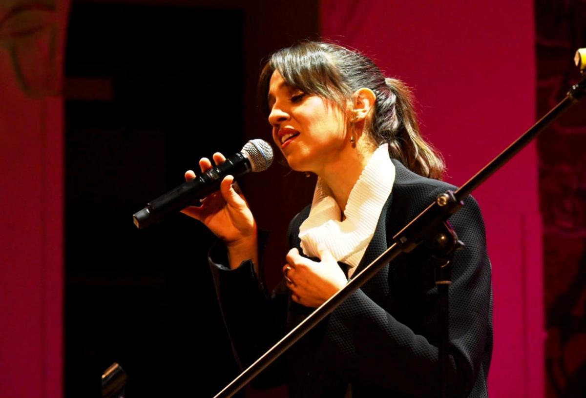 La cantante y pianista Gemma Humet en el Palau de la Música durante 'Llach - Gener 76', el concierto inaugural del Barnasants, este martes 27 de enero
