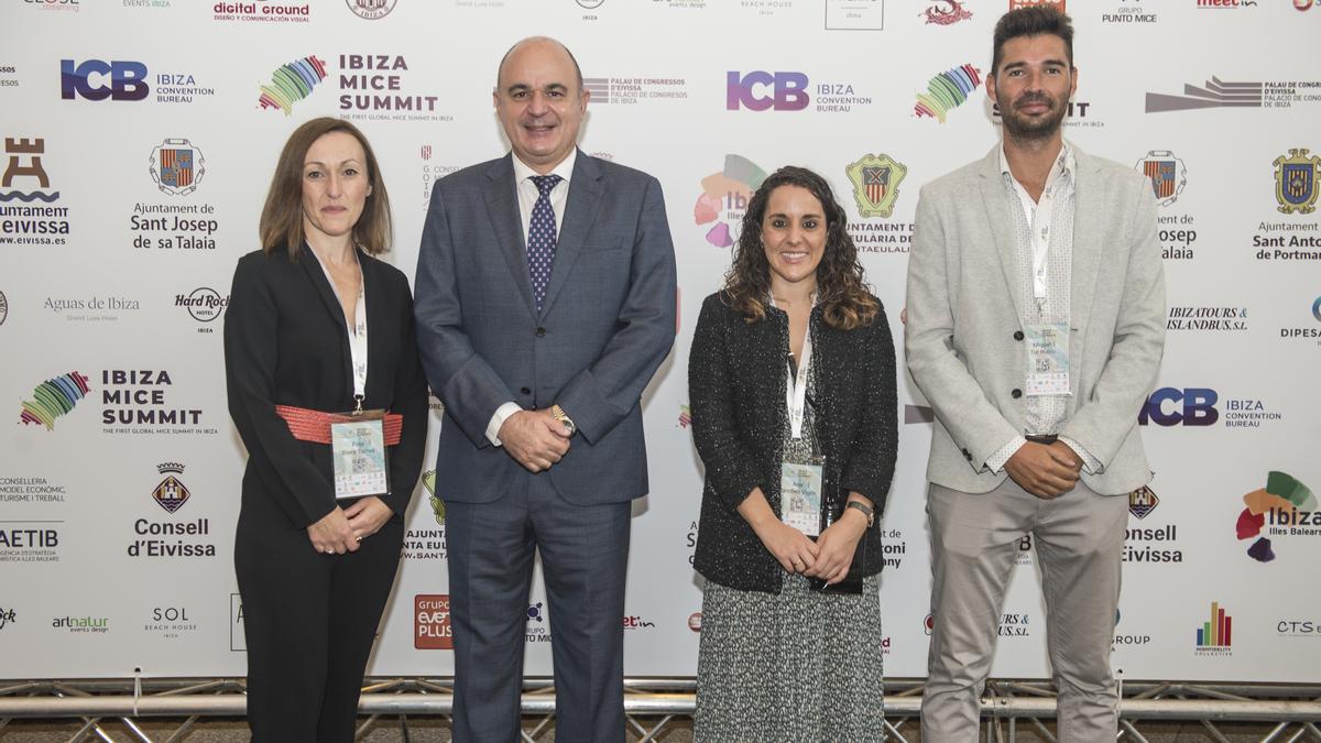 Fina Riera, Vicent Marí, Ana Sánchez y Miguel Tur.