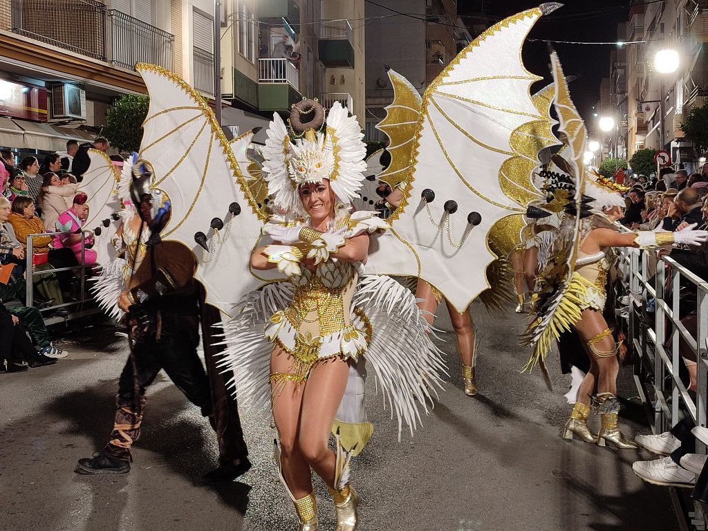 Revive la última noche del Carnaval de Águilas 2024, en imágenes