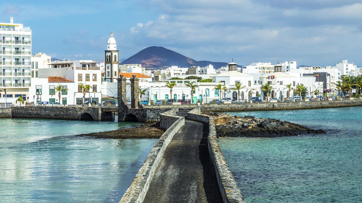 Vista del Castillo de San Gabriel y Arrrecife en Lanzarote