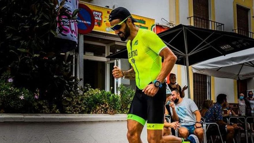 José Antonio Ortega, en un triatlón.