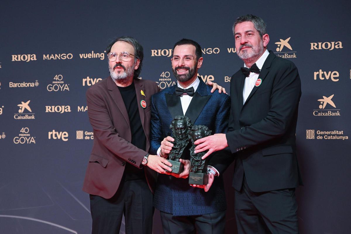 Carlo D'Ursi y Jaibo Films, con las estatuillas a Mejor Corto Documental 2026