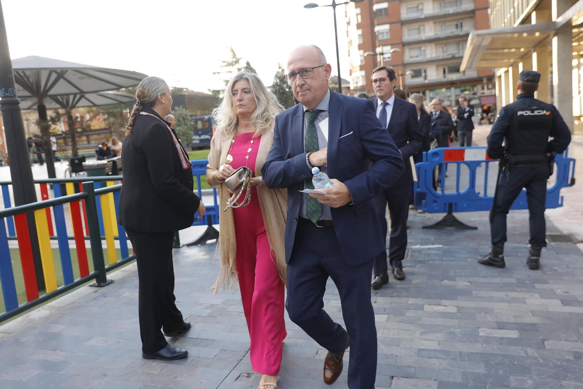 EN IMÁGENES: La Familia Real asiste en Oviedo al concierto de los premios "Princesa de Asturias"