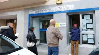 La oficina de Tráfico de Ibiza, una de las más colapsadas de España